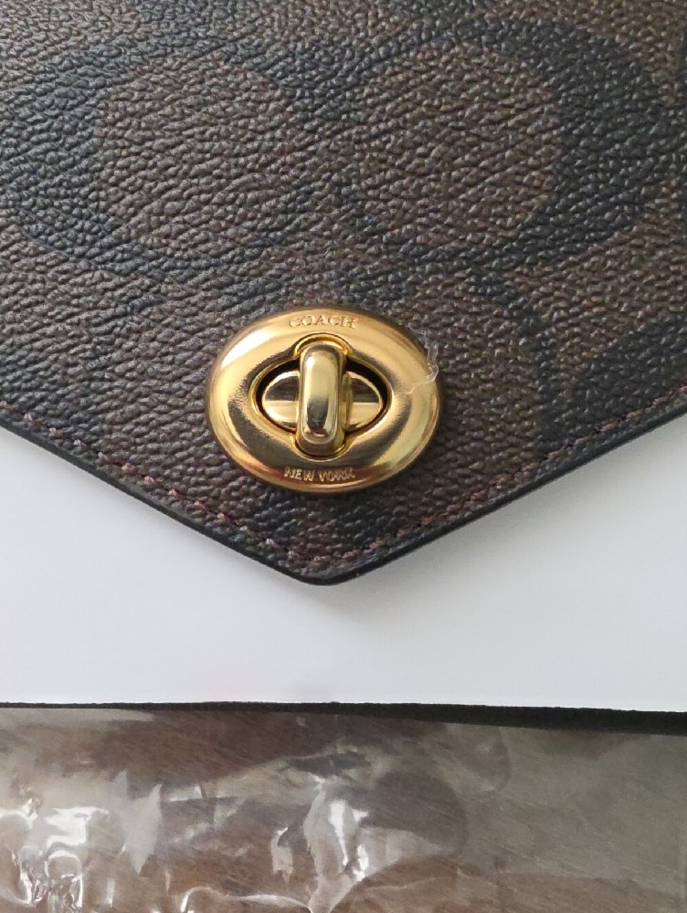 Brand New Coach Envelope Wallet Purse - Picture 6 of 15